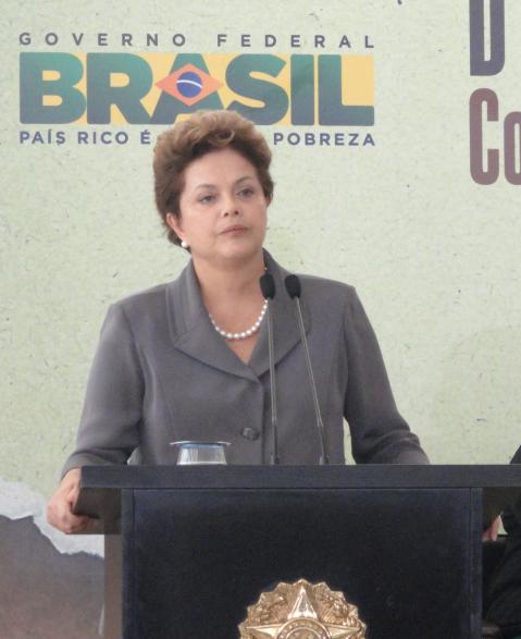Em discurso Dilma falou de programa Bolsa Verde, que vai pagar comunidades pela floresta em pé (foto: Nathália Clark)