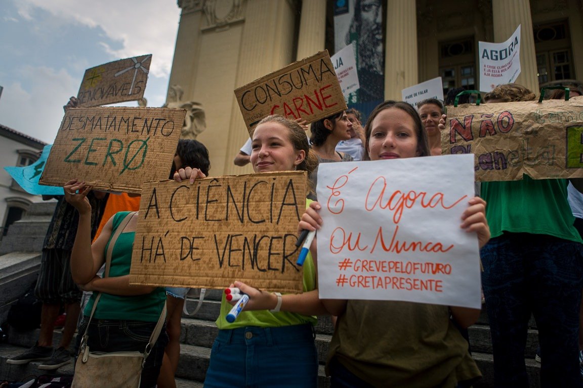 Greve Geral Pelo Clima: Jovens Vão às Ruas Pedindo Ações Urgentes - ((o ...