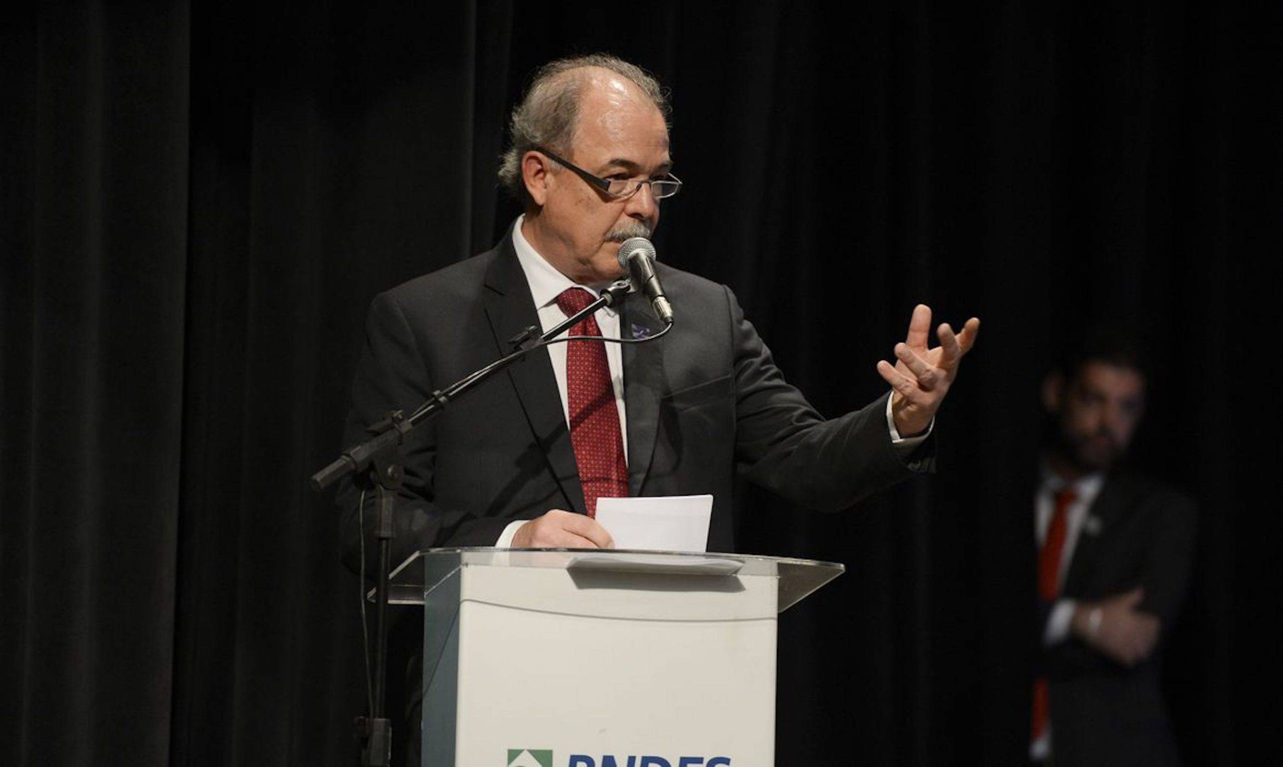 Aloizio Mercadante toma posse como novo presidente do Banco Nacional de Desenvolvimento Econômico e Social (BNDES). Foto: Agência Brasil