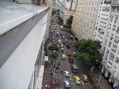 Avenida Nossa Senhora de Copacabana - Zona Sul do Rio de Janeiro - foto: Cesar Cardoso