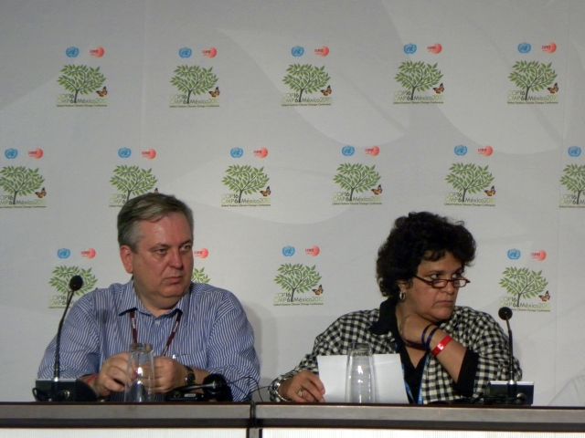 Luiz Alberto Figueiredo Machado, do Itamaraty, e a ministra do Meio Ambiente, Izabella Teixeira (foto: Maria Clara Valencia)
