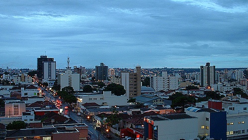 Vista urbana do fim de tarde em Uberlândia, Minas Gerais. Foto: Bruno K Marques