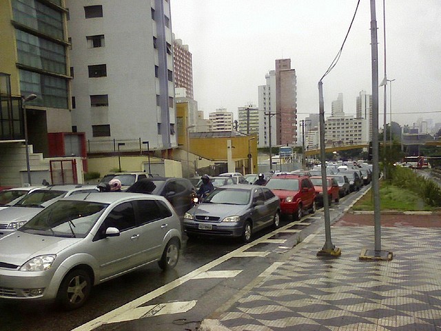 Saída da Av. Rebouças para Consolação, São Paulo. Nova lei pode abrir caminho para mehorar mobilidade. Foto: Helena N