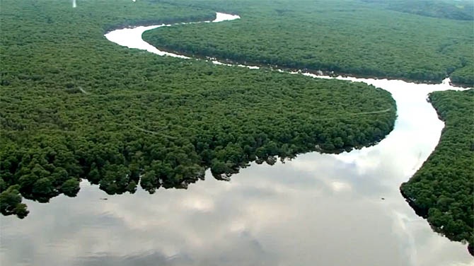 Rio Guaxindiba (acima) não poderá ser usado como hidrovia pela Petrobras. 