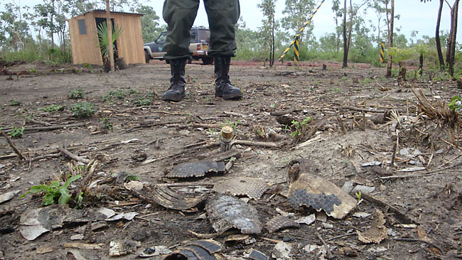 Restos de animais mortos no posto de controle, provas que os militares responsáveis do posto caçavam dentro do Parque Nacional. (Foto: Parque Nacional Otuquis)