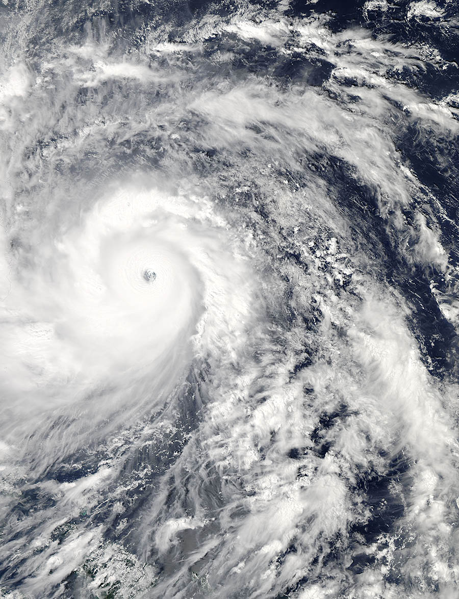 Nesta imagem é possível ter uma noção do tamanho do tufão Haiyan no dia 7 de novembro. Foto: LANCE/EOSDIS MODIS Rapid Response Team