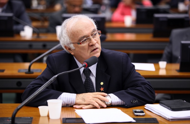 Deputado Fernando Ferro (PT-PE) apresentou relatório alternativo, pedindo rejeição da proposta. Antonio Augusto/Câmara dos Deputados.