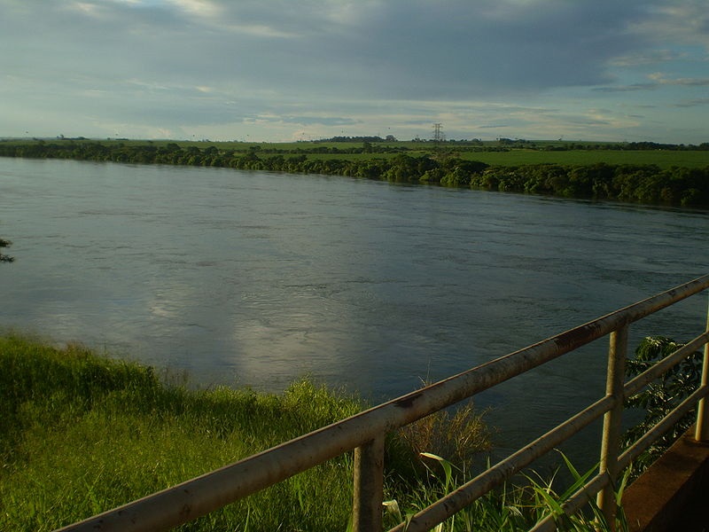 Rio Grande (acima), que nasce na Serra da Mantiqueira, também é considerado um rio de preservação permanente. Foto: wikipédia.