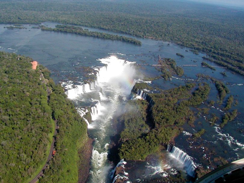 Parque Nacional do Iguaçu, Paraná, repetidas vezes posto em perigo pelo populismo ambiental. Foto: Louise Pedroso