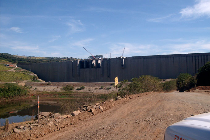 Usina hidrelétrica de Mauá, no Paraná, licença prévia para obra foi contestada por ambientalistas e pelo Ministério Público. Foto: PAC - Governo Federal