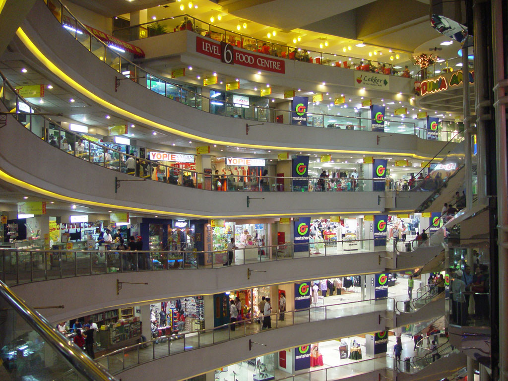 Cultura consumista: Blok M, um gigantesco complexo de shopping centers localizado no sul de Jacarta, na Indonésia.