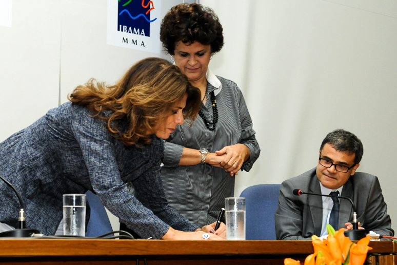 Mal tomou posse, Marilene Ramos já é publicamente contestada pelos representantes dos servidores. Foto: Hermínio Lacerda e Luís Lopes/Ibama