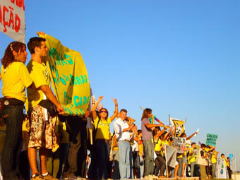 Protesto pela aprovação da PEC do Cerrado (Foto: Daniel Mello)