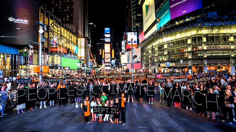 Marcha em Nova York reuniu 300 mil pessoas entre artistas, políticos e manifestantes. Foto: Avaaz.